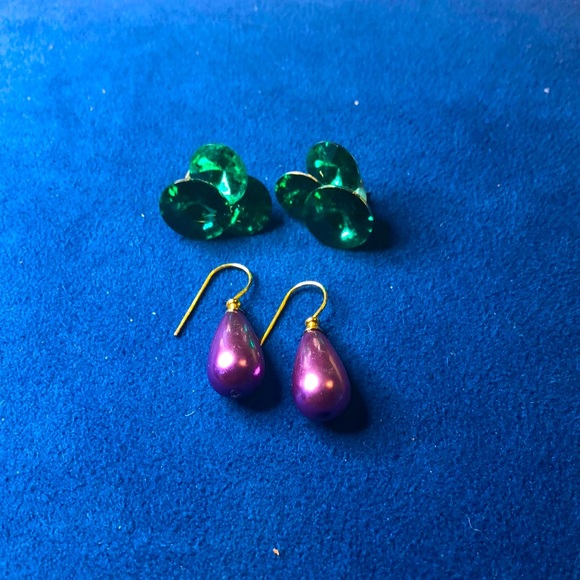 Earrings - Picture 2 of 3